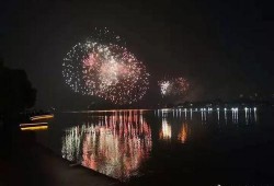玄武湖烟花爆料视频直播,直播带你领略璀璨夜空